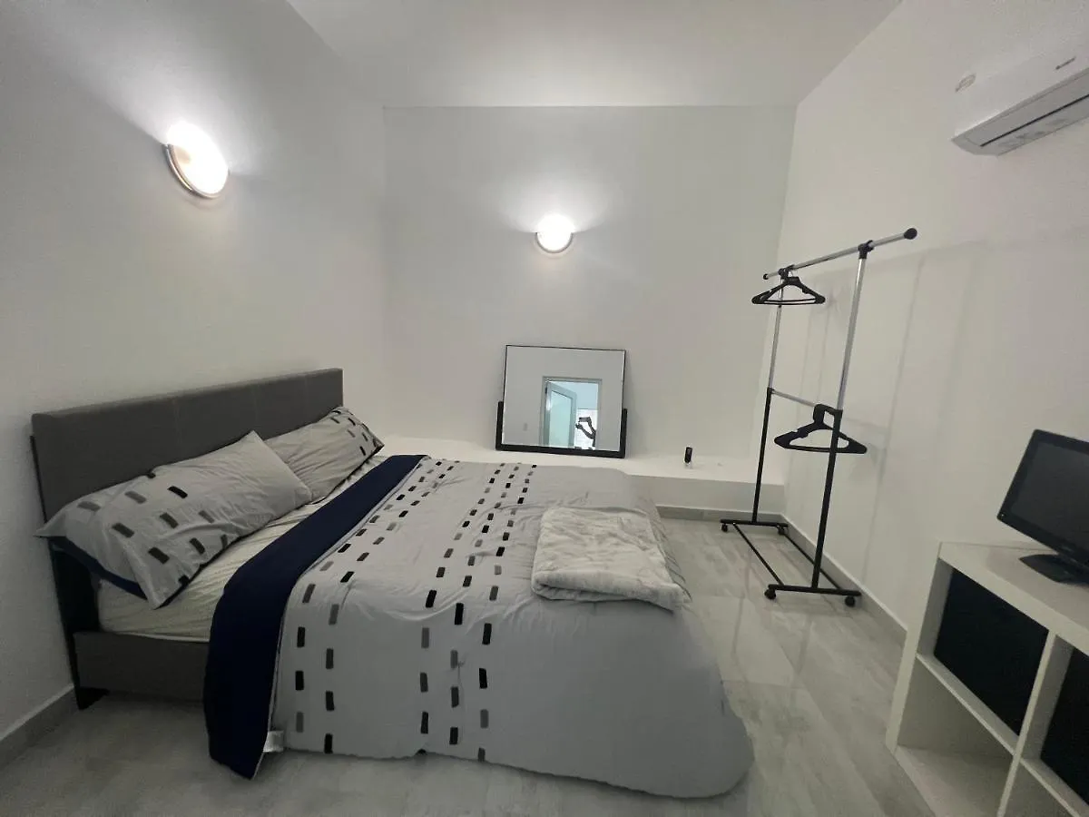 Las Gaviotas Apts Puerto Del Rey Marina & Ferries ファハルド